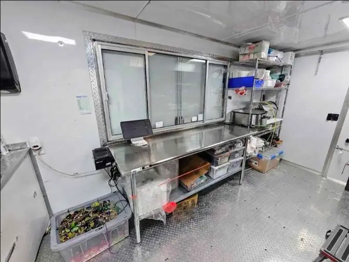 2024 Food truck/trailer 22' w/porch