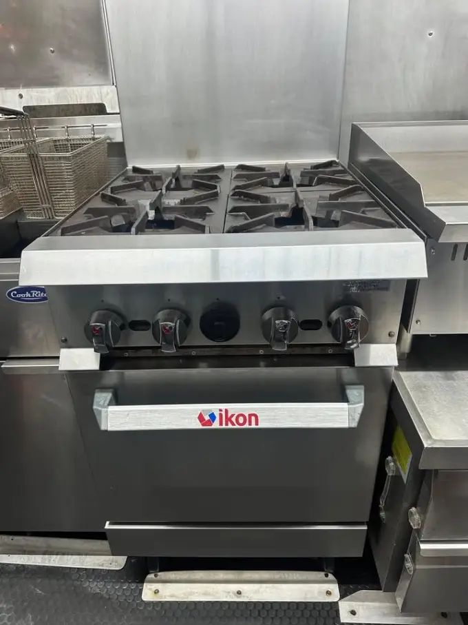 2022 FOOD TRAILER 16FT