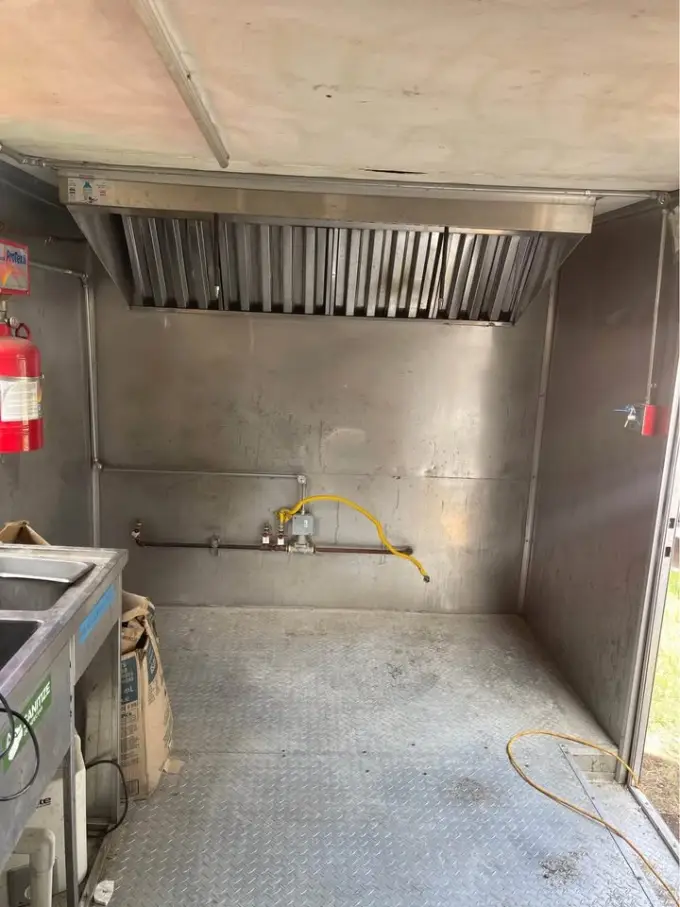 Food trailer 28’ with fire suppression for sale