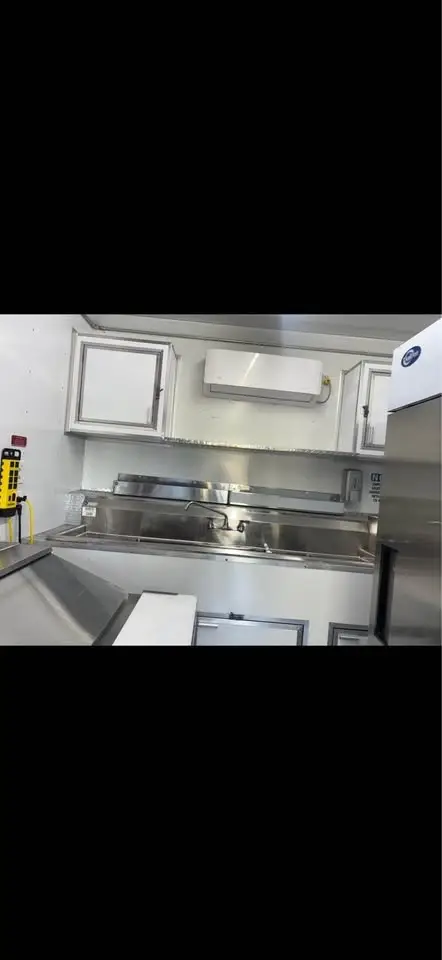 2023 Food truck/ Traila de Comida